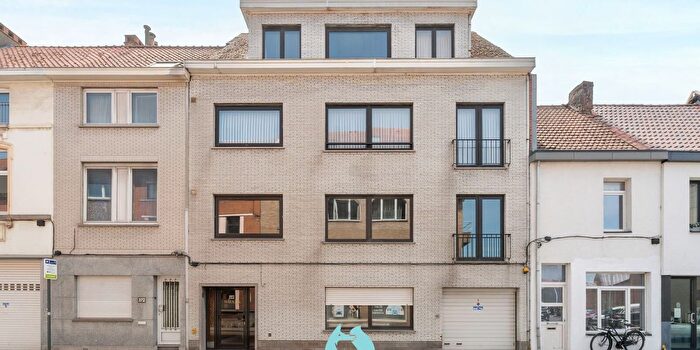 Maison 2 pièces à Dendermondsesteenweg, SintAmandsberg, à vendre