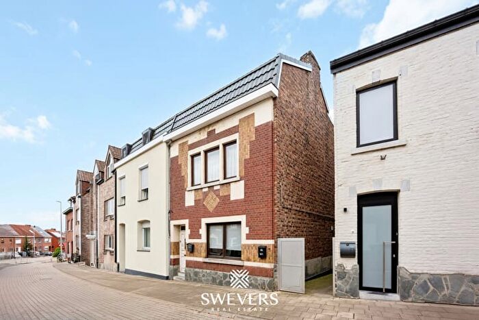 Nieuwesteenwg, TongerenBorgloon - Maison 1 pièce à vendre