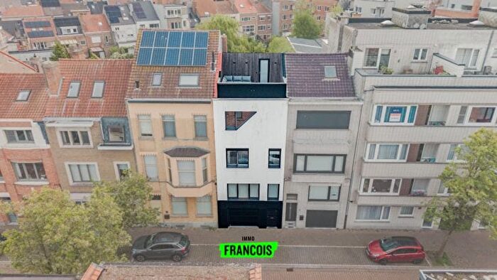 Maison 4 pièces à vendre à Tarwestraat, Oostende