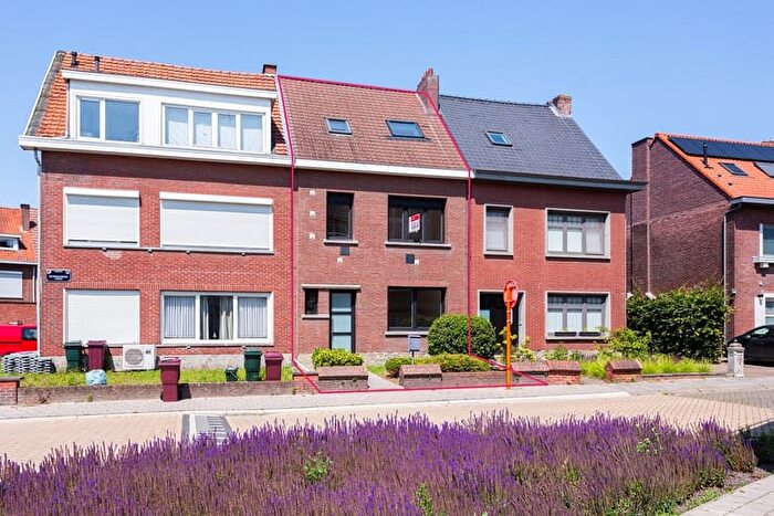 Maison 3 pièces à Leo Van Hullebuschstraat, SCHOTEN, à vendre