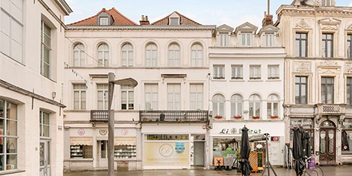 Place SaintPierre, Tournai : Maison à vendre