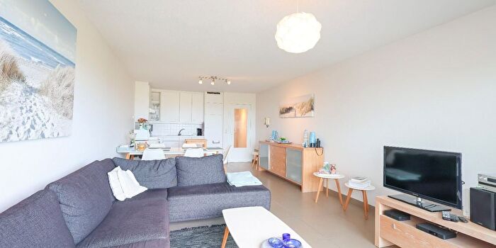 Appartement 2 pièces à Zeedijk, Oostduinkerke, à louer