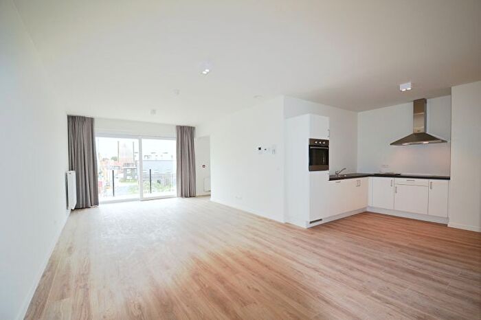 Jonkvrouwstraat, Izegem : Appartement 6 pièces à louer