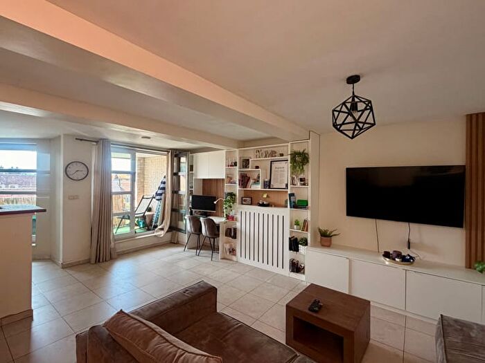 Appartement 3 pièces à Sint Amandsstraat A, StrombeekBever, à vendre