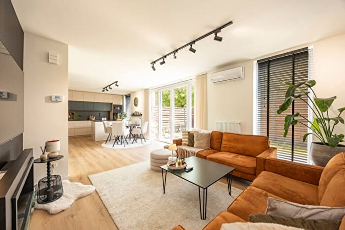 Steenweg Weelde, Poppel : Maison 2 pièces à vendre