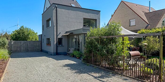 Maison 4 pièces à Zwarthaar, Haaltert, à vendre
