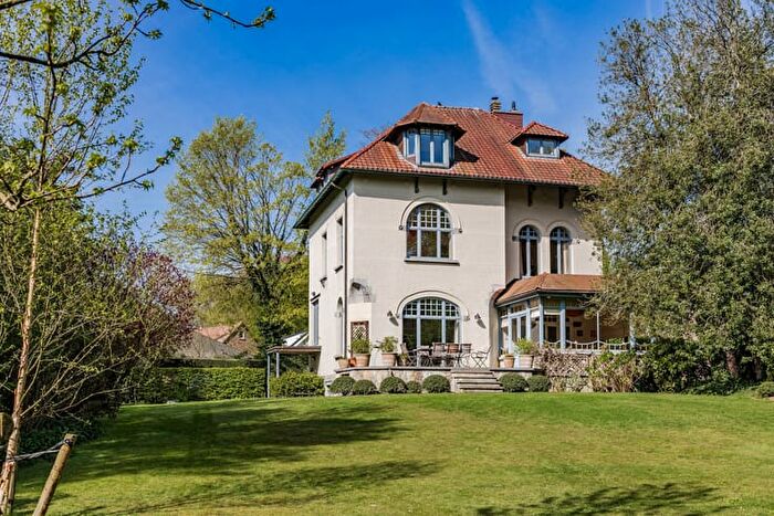 Maison 5 pièces à Rue Gaston Bary, La Hulpe, à vendre