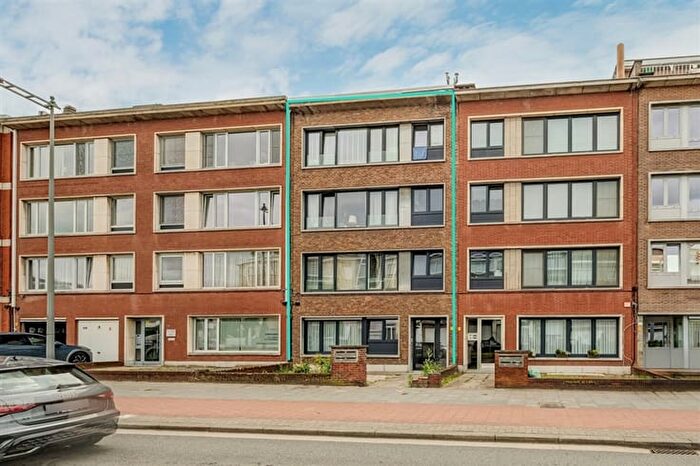 Ruggeveldlaan, DEURNE : Maison 8 pièces à vendre