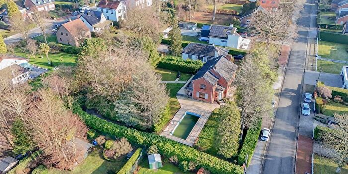ème Avenue, Marcinelle : Maison 4 pièces à vendre