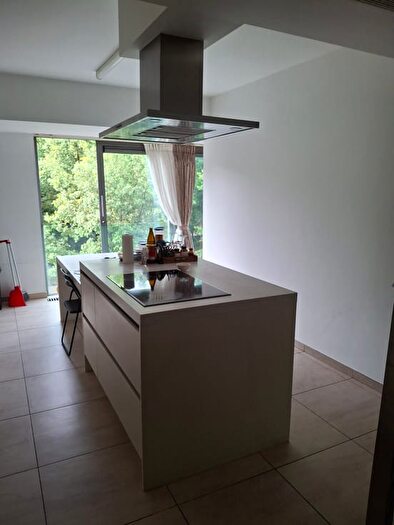 Appartement 3 pièces à Van Eycklei, Antwerpen, à louer