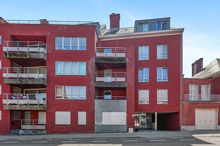 Appartement 5 pièces à Tiensesteenweg c, SintTruiden, à louer