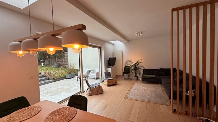 Rue du Roussart, WATERLOO : Maison 4 pièces à vendre