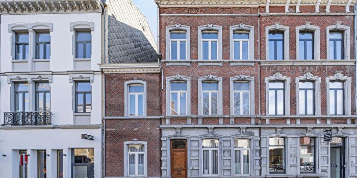 Maison 8 pièces à Rue Hemricourt, Liège, à vendre