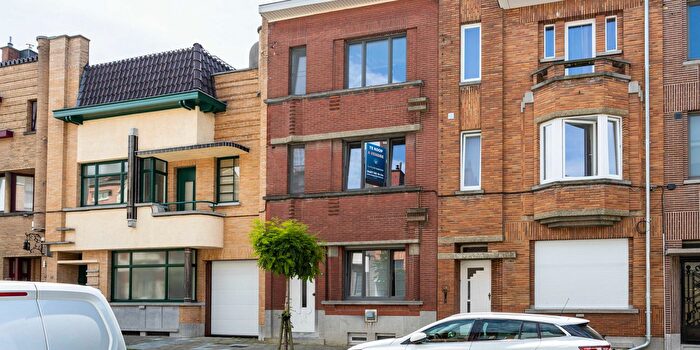 Maison 4 pièces à vendre à Léopold Sturbautstraat, Ronse