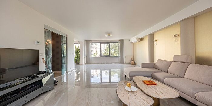 Appartement 4 pièces à Van Eycklei, Antwerpen, à vendre