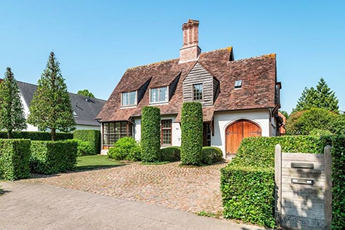 Maison 5 pièces à Lodewijk de Konincklaan, HOOGSTRATEN, à vendre
