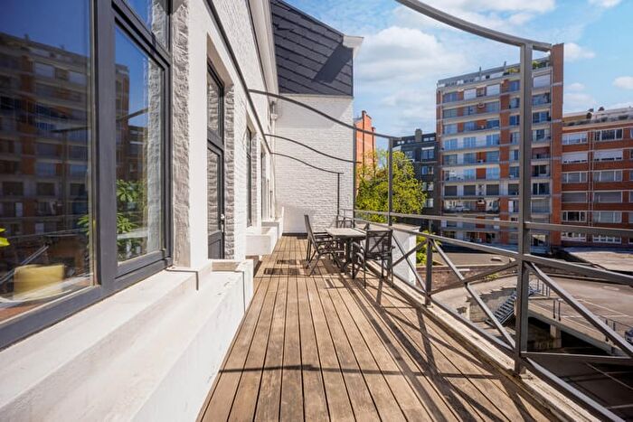 Appartement 5 pièces à Rue Forgeur, Liège, à vendre