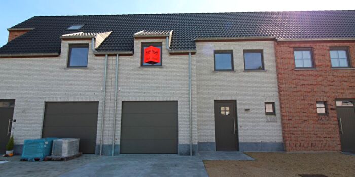 Maison 3 pièces à Bloemkoolstraat, Roeselare, à louer