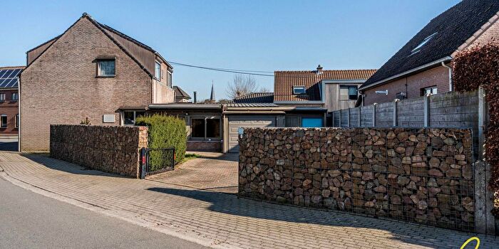 Maison 4 pièces à Roggemanstraat, Moerzeke, à vendre