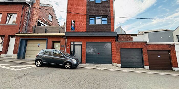 Rue Ferdinand Nicolay, SaintNicolas : Appartement 2 pièces à vendre