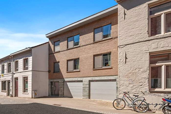 Maison 17 pièces à vendre à Vlamingenstraat, Leuven