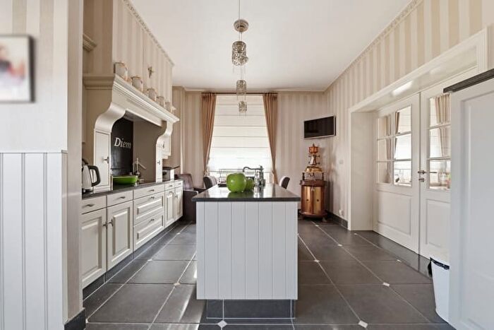 Maison 7 pièces à Neremsplein, TongerenBorgloon, à vendre