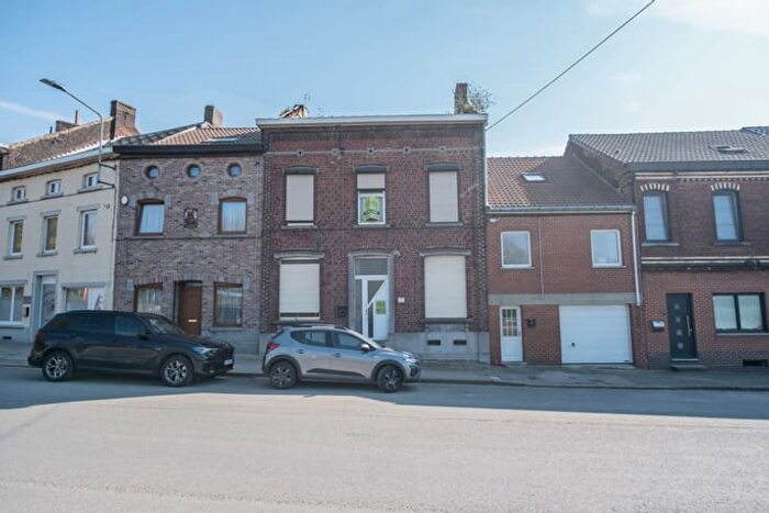 Maison 3 pièces à Rue de Heigne, Charleroi Roux, à vendre