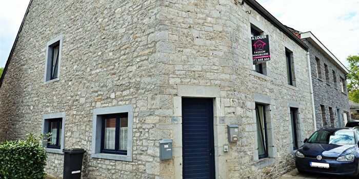Doische, Namen : Appartement 2 pièces à louer