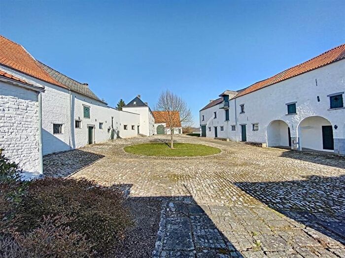Avenue Des Combattants, Genappe - Maison 6 pièces à vendre