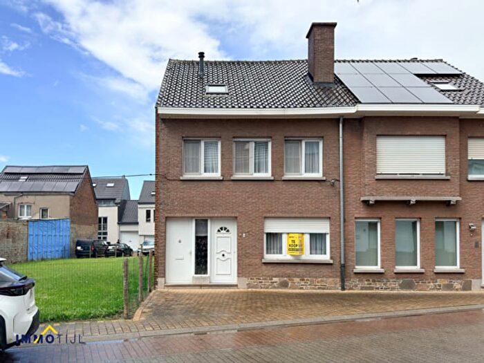 Maison 3 pièces à Vooruitgangstraat, Denderleeuw Welle, à vendre
