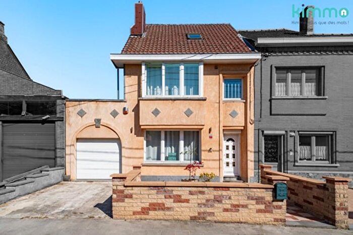 Maison 4 pièces à vendre à Rue Conard, Roux