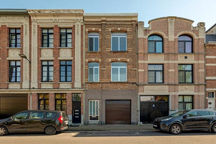 Boshovestraat, Deurne : Maison 3 pièces à vendre