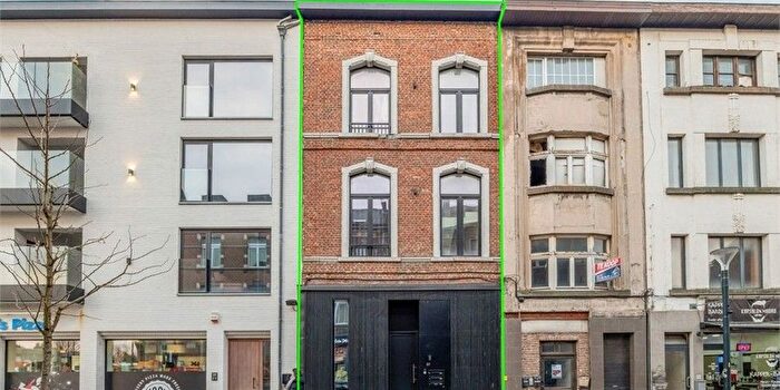 Appartement 4 pièces à Stationsstraat, SintTruiden, à vendre