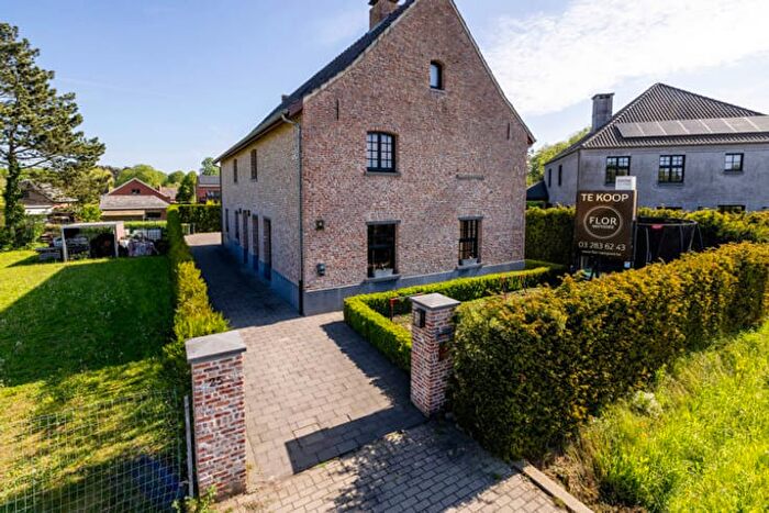 Maison 5 pièces à vendre - Pater Damiaanstraat, Ranst