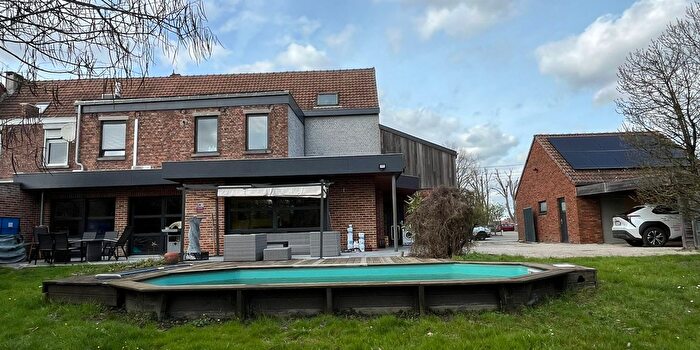 Maison 5 pièces à Chaussée du Roeulx, Mons, à vendre