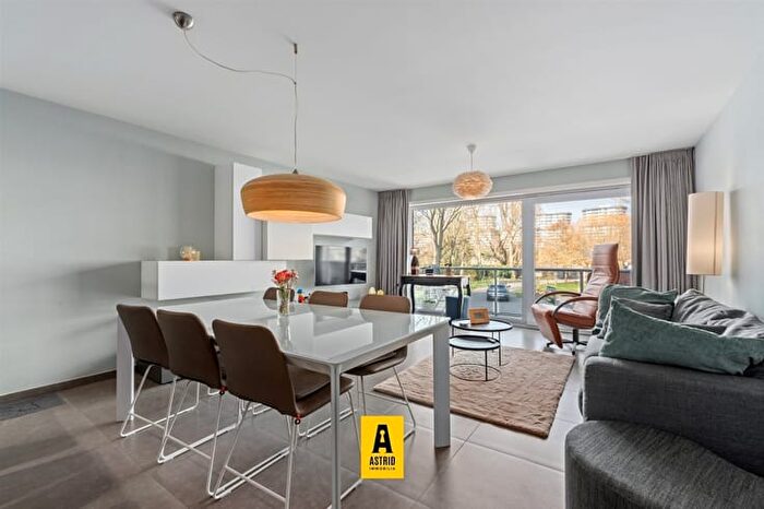 Appartement 2 pièces à Nieuwpoortsesteenweg, OOSTENDE, à vendre