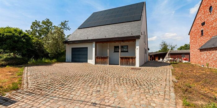 Maison 4 pièces à vendre à Scheiloopstraat, Ramsel