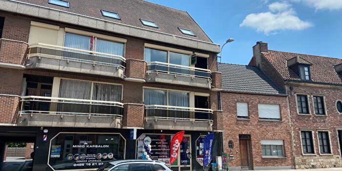 Appartement 3 pièces à Aloise Biebuyckstraat, SintElooisVijve, à vendre