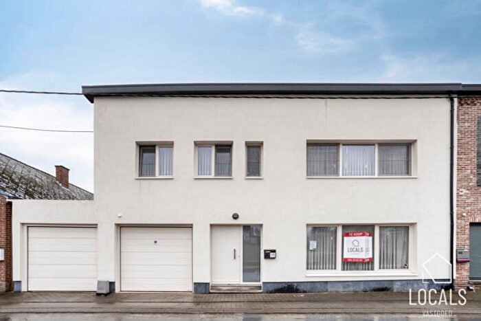 Maison 6 pièces à Kerkstraat, Ninove Outer, à vendre