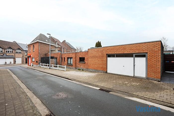 Maison 12 pièces à vendre à Leuvestraat, Aalst