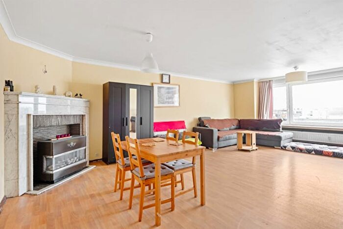 Appartement 2 pièces à Oscar Van Kesbeeckstraat, Limal, à vendre