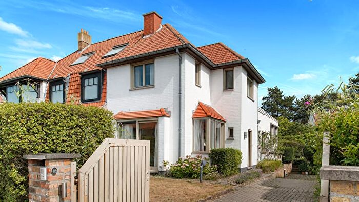 Maison 4 pièces à Elizabetlaan, Het Zoute, à vendre