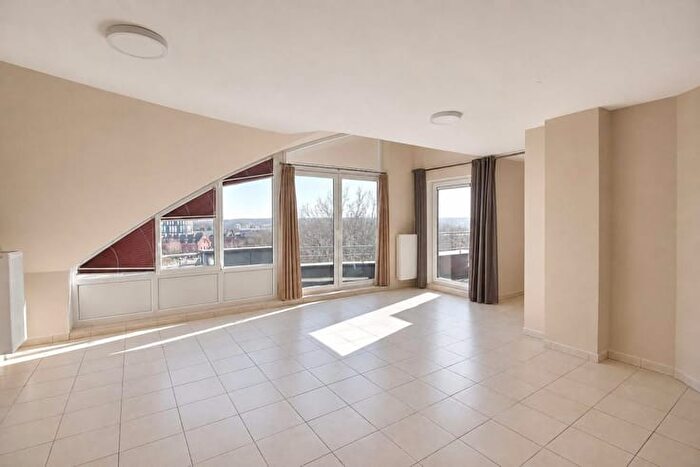 rue Joseph II n, Charleroi - Appartement 5 pièces à louer