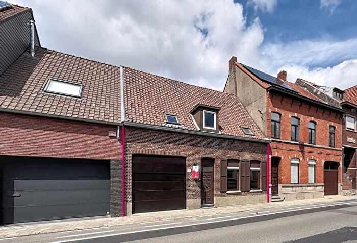 Maison 4 pièces à Meensesteenweg, Kortrijk Bissegem, à vendre