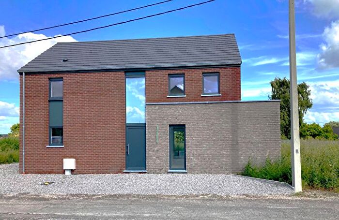 Sentier De Souvret, Courcelles : Maison 4 pièces à vendre
