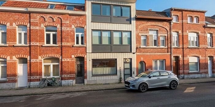 Maison 4 pièces à vendre à Leopold IIstraat, SintTruiden