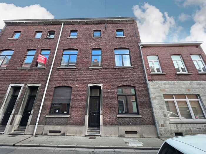 Rue Chambille, NIVELLES - Maison 4 pièces à louer