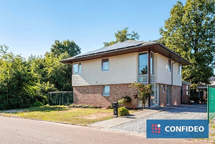 Maison 16 pièces à vendre - Begoniastraat, Diepenbeek