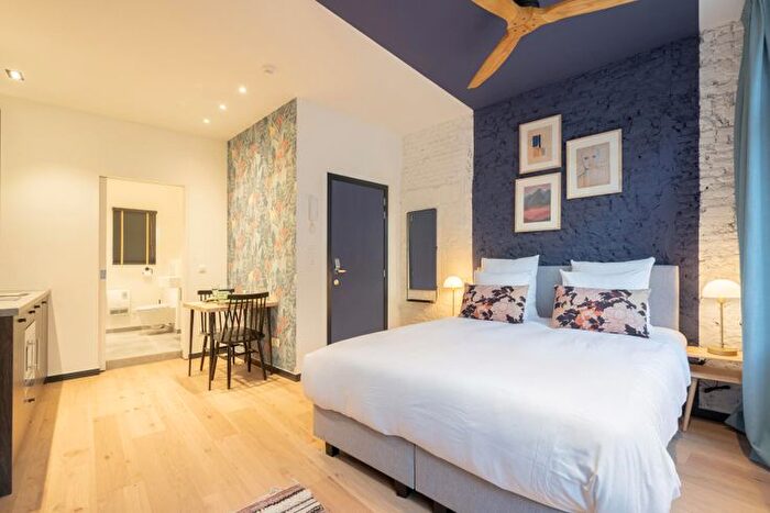 Aalmoezenierstraat, Antwerpen : Appartement 1 pièce à louer