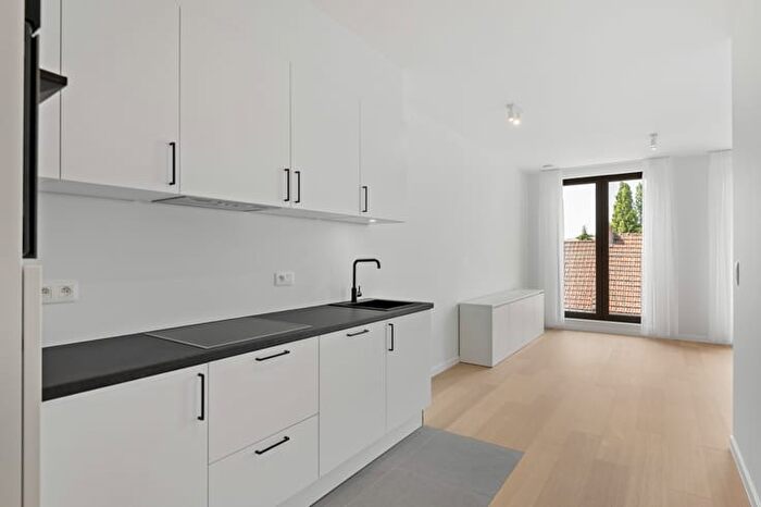 Appartement 1 pièce à Maasstraat, Antwerpen, à louer